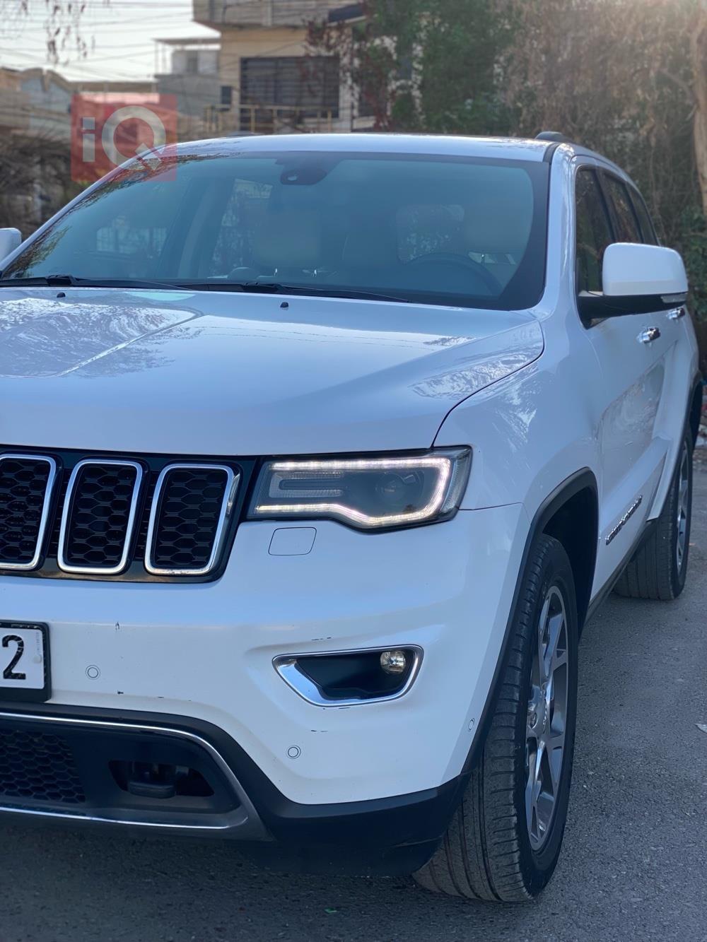 جيب جراند شيروكي